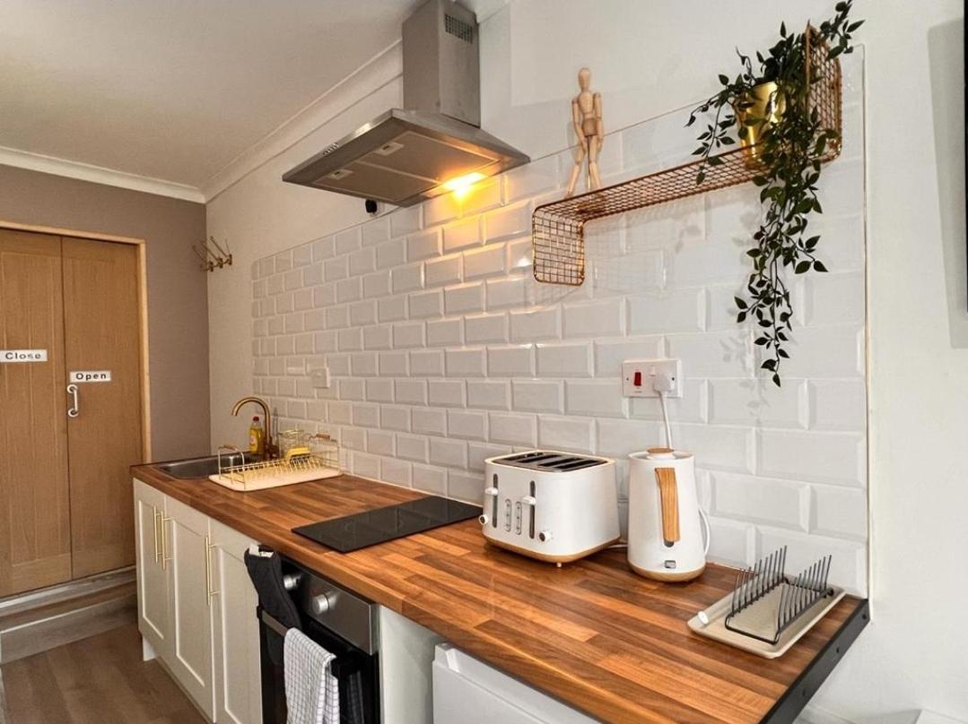 Cosy & Convenient Space Near M1, Em Airport & City 노팅엄 외부 사진